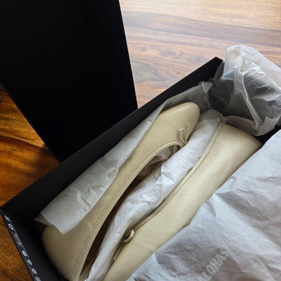 Alohas Oriana Cream Leather Ballet Flats NEW size 8 (39 EUR( - Picture 2 of 5